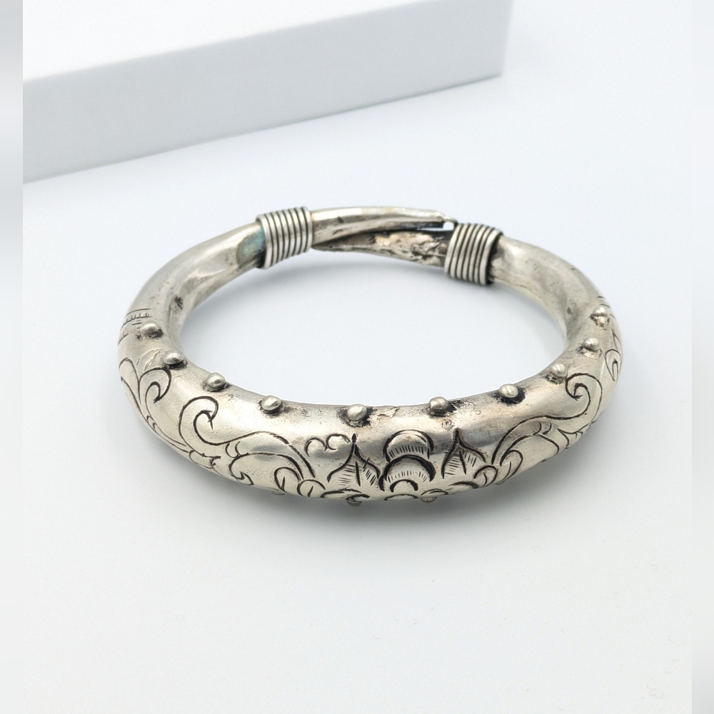 Antique silver alloy Chinese Miao handcrafted bangle bracelet
